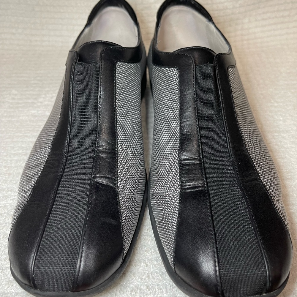 DONALD J PLINER Italy Sport Nuru Black Leather Mesh Shoe